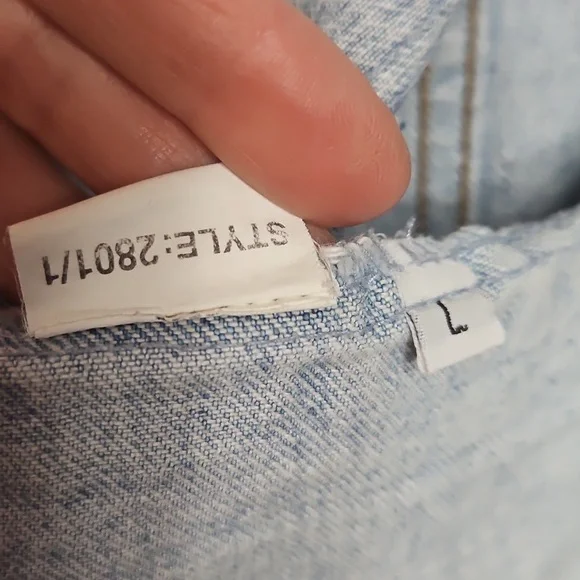 GUESS VINTAGE DEMIN 80"S JACKET SIZE LGE/16-18 - Picture 9 of 9